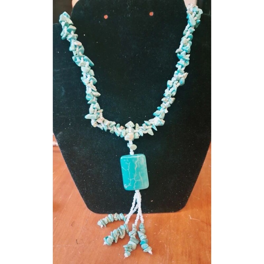 Boutique turquoise and glass bead necklace